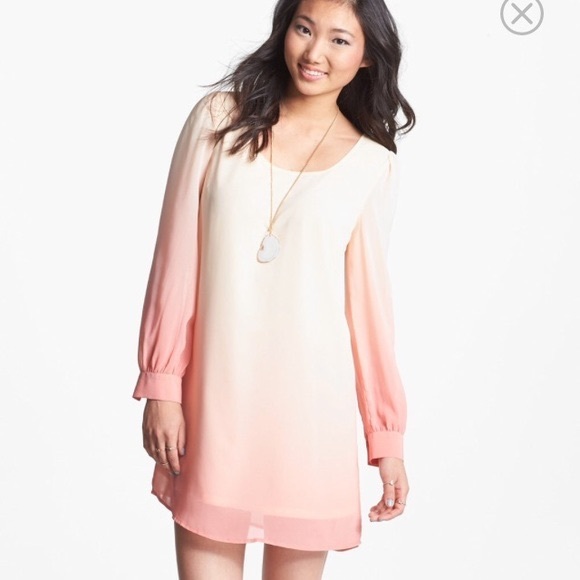 Blu Pepper Dresses & Skirts - Pink ombré long sleeved shift dress w/ cross back